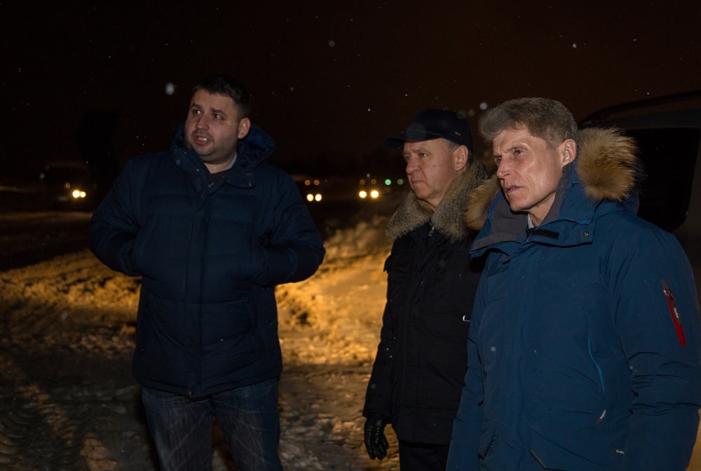 Ночью 150 самосвалов вывезли из Южно-Сахалинска 30 тысяч кубометров снега и льда